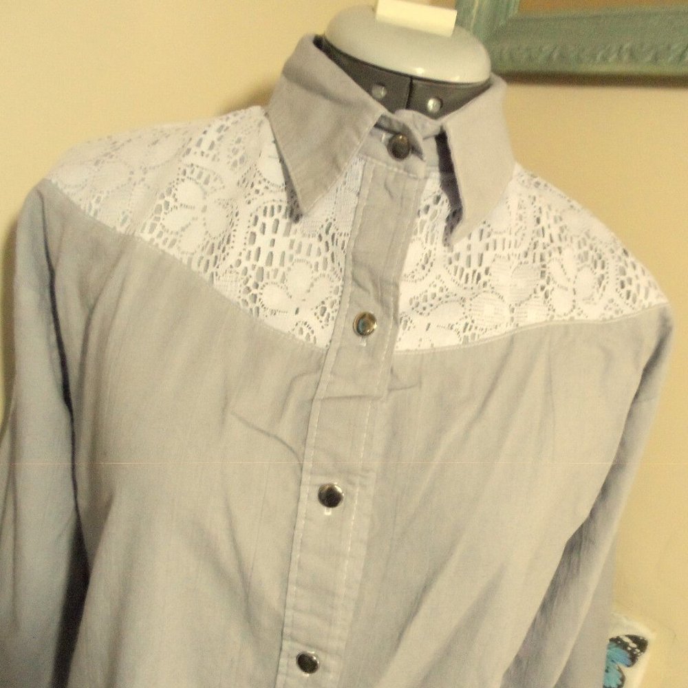 SAS'SA Vintage Western Shirt women S Gray White Lace yokes Button up Cowgirl top